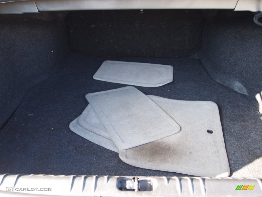 2010 Impala LS - Silver Ice Metallic / Gray photo #17