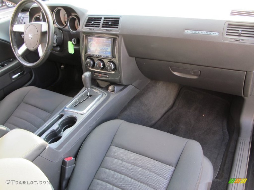 2009 Dodge Challenger R/T Dark Slate Gray Dashboard Photo #75000585