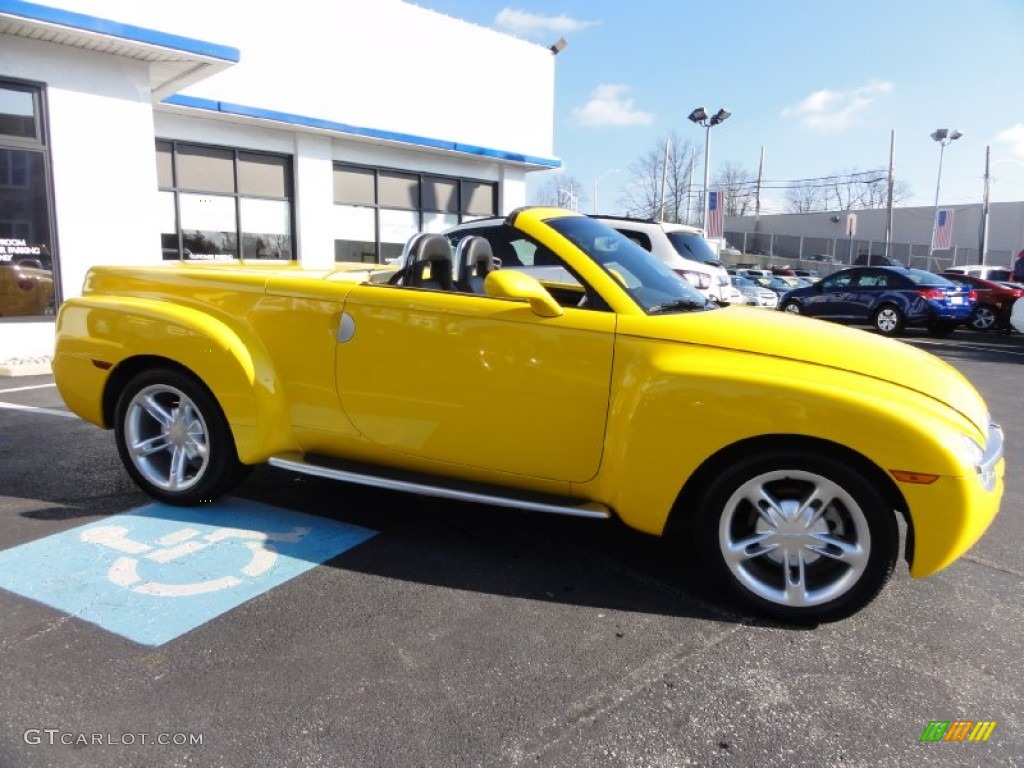 Slingshot Yellow 2003 Chevrolet SSR Standard SSR Model Exterior Photo #75006106