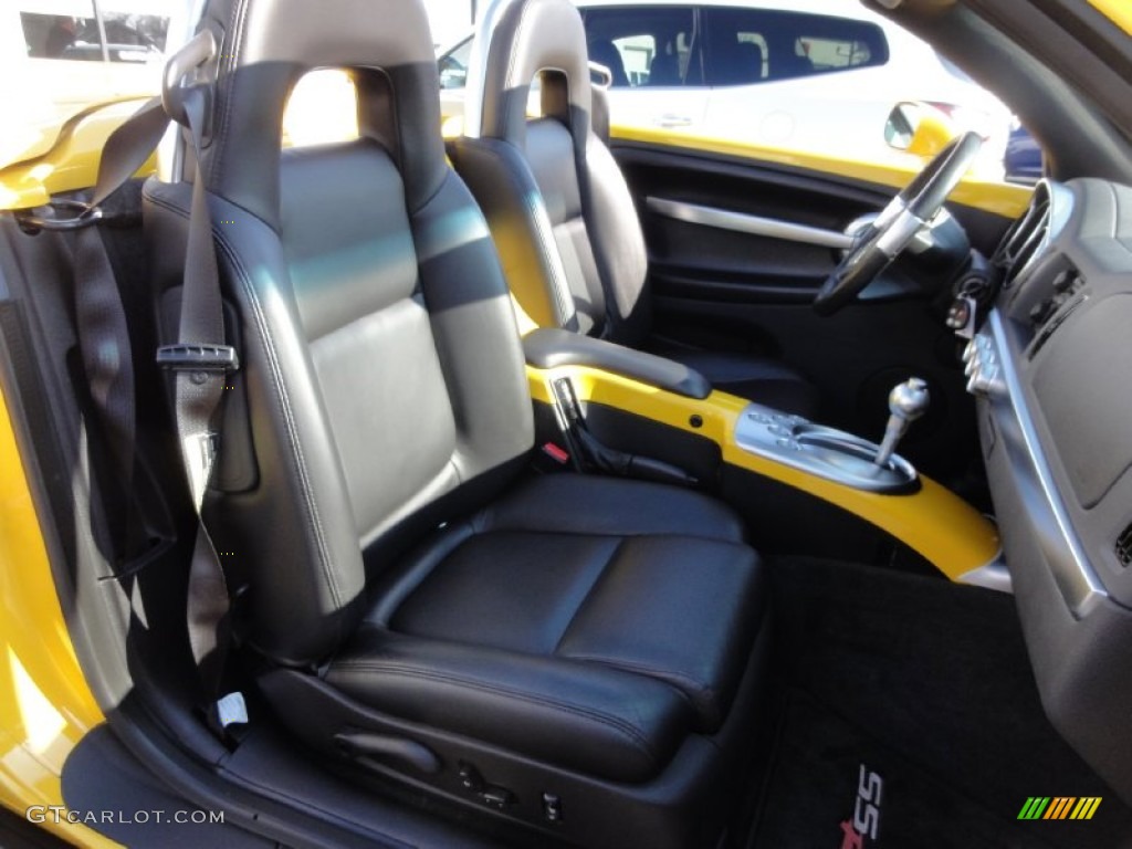 2003 Chevrolet SSR Standard SSR Model Front Seat Photos