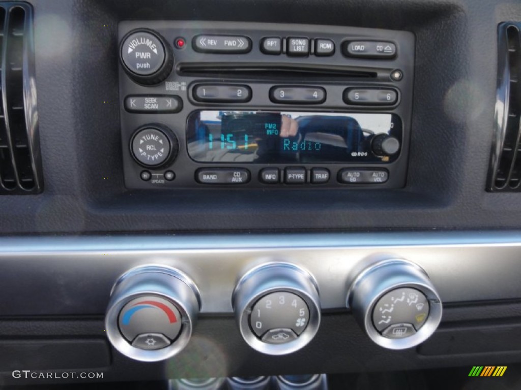 2003 Chevrolet SSR Standard SSR Model Audio System Photo #75006568