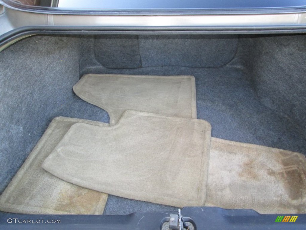 2002 Chevrolet Monte Carlo LS Trunk Photos