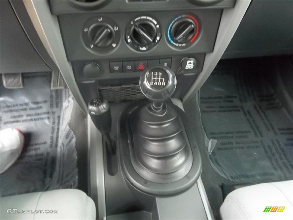2009 Jeep Wrangler Unlimited Rubicon 4x4 4 Speed Automatic Transmission Photo #75008500