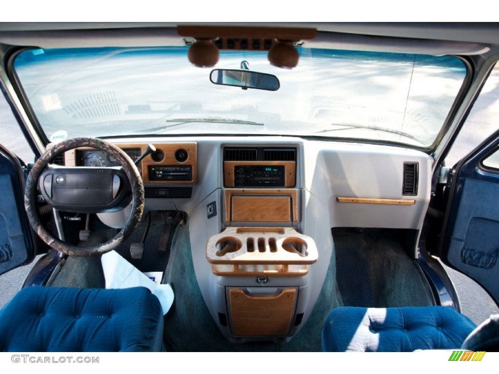 1994 Chevrolet Chevy Van G20 Passenger Conversion Blue Dashboard Photo #75008989