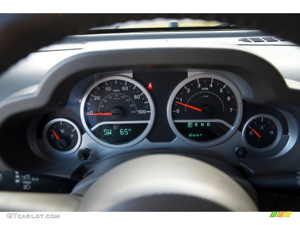 2007 Jeep Wrangler Unlimited Rubicon 4x4 Gauges Photos