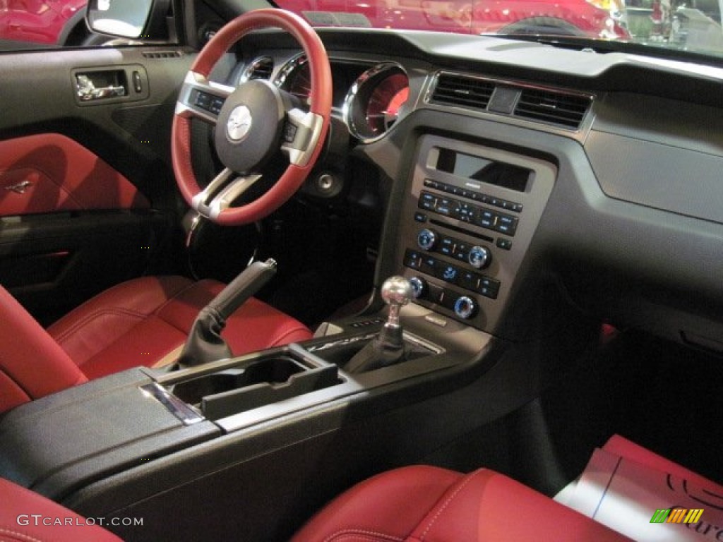 2012 Ford Mustang GT Premium Coupe Brick Red/Cashmere Dashboard Photo #75011584
