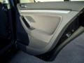 Black Uni - Jetta S Sedan Photo No. 47
