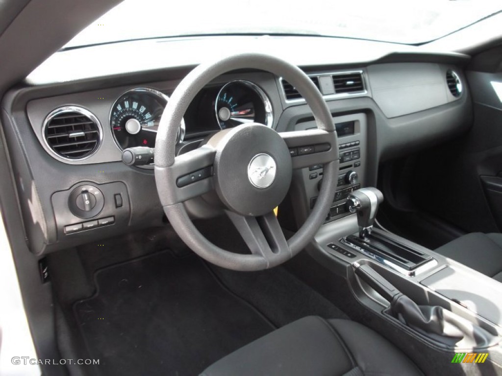 2011 Mustang V6 Coupe - Ingot Silver Metallic / Charcoal Black photo #11