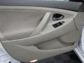 Super White - Camry LE Photo No. 11