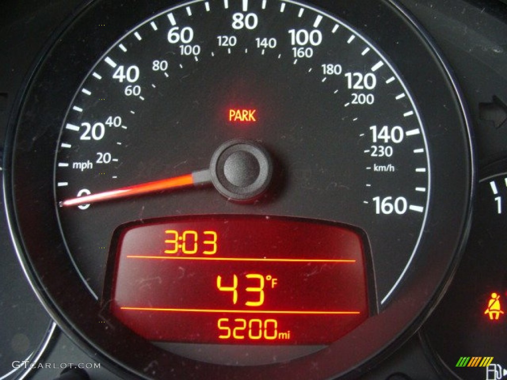 2012 Volkswagen Beetle Turbo Gauges Photo #75023723