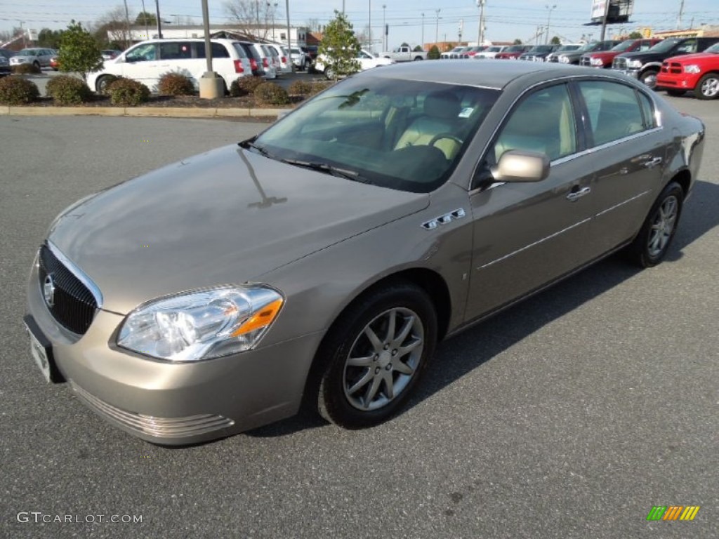 Sandstone Metallic Buick Lucerne