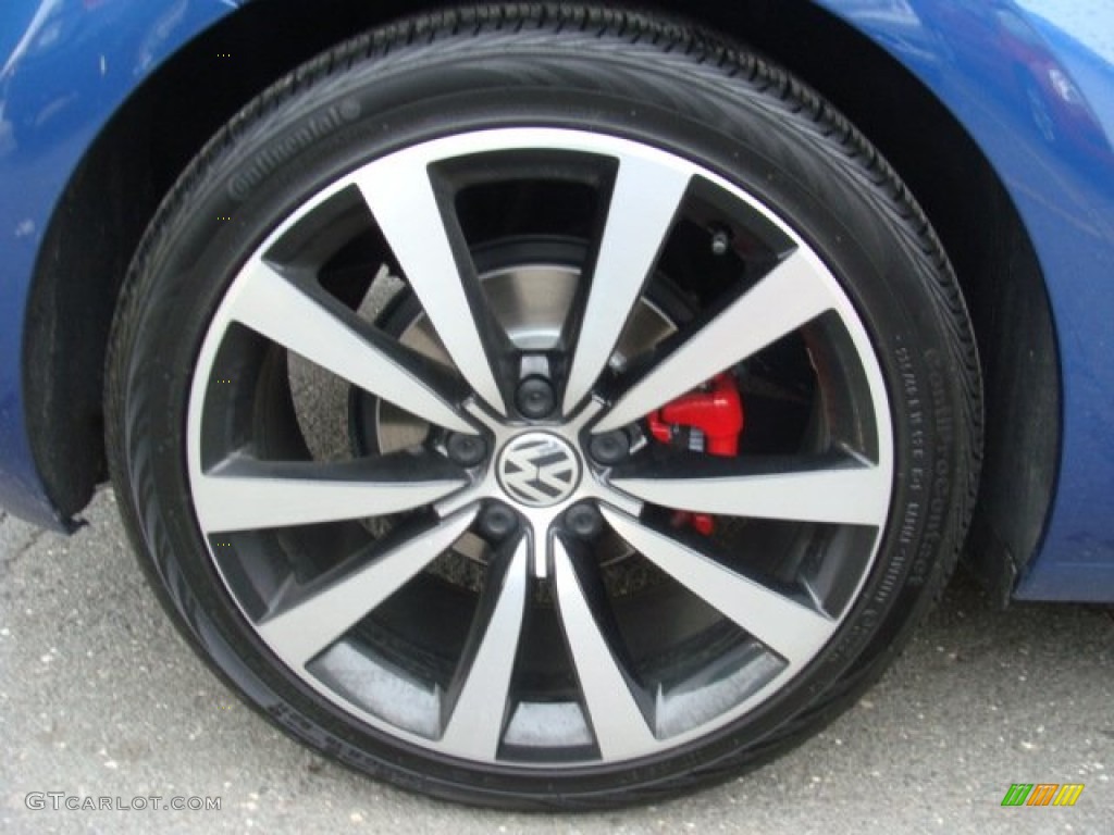 2012 Volkswagen Beetle Turbo Wheel Photo #75023897