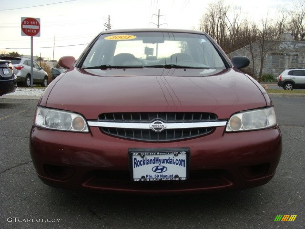 2001 Altima GXE - Nouveau Ruby / Blond photo #2