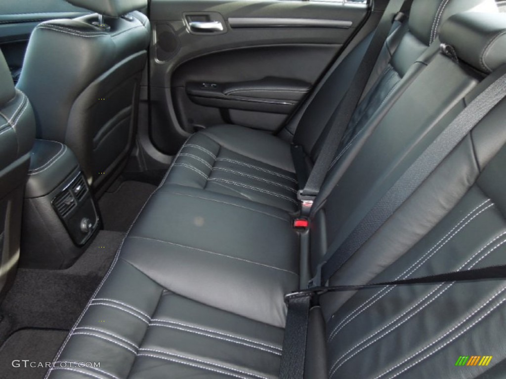 2013 Chrysler 300 S V6 Rear Seat Photo #75025164