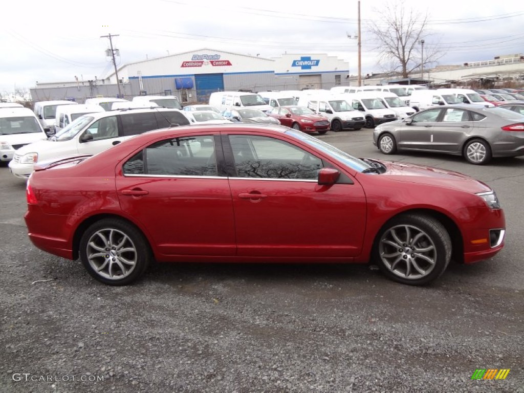 2010 Fusion SE - Red Candy Metallic / Medium Light Stone photo #4