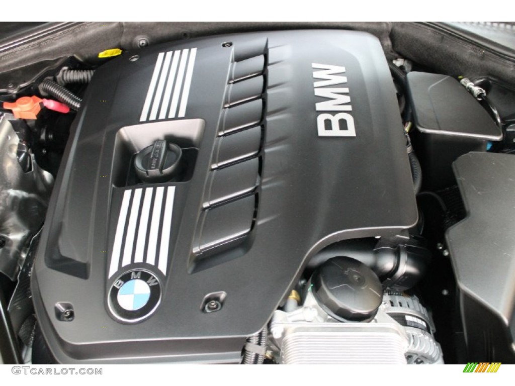 2011 BMW 5 Series 528i Sedan 3.0 Liter DOHC 24-Valve VVT Inline 6 Cylinder Engine Photo #75025970