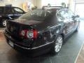 Deep Black - Passat VR6 4Motion Sedan Photo No. 3