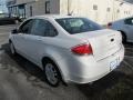White Suede - Focus SEL Sedan Photo No. 8