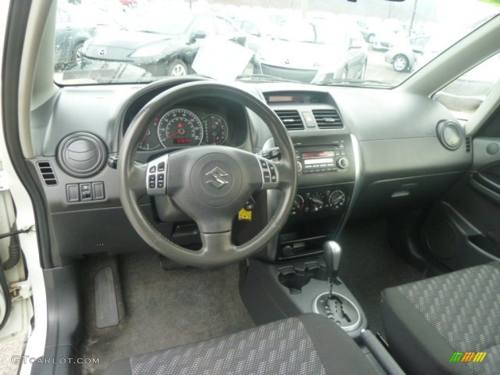 2007 SX4 Convenience AWD - Pearl White / Black photo #17