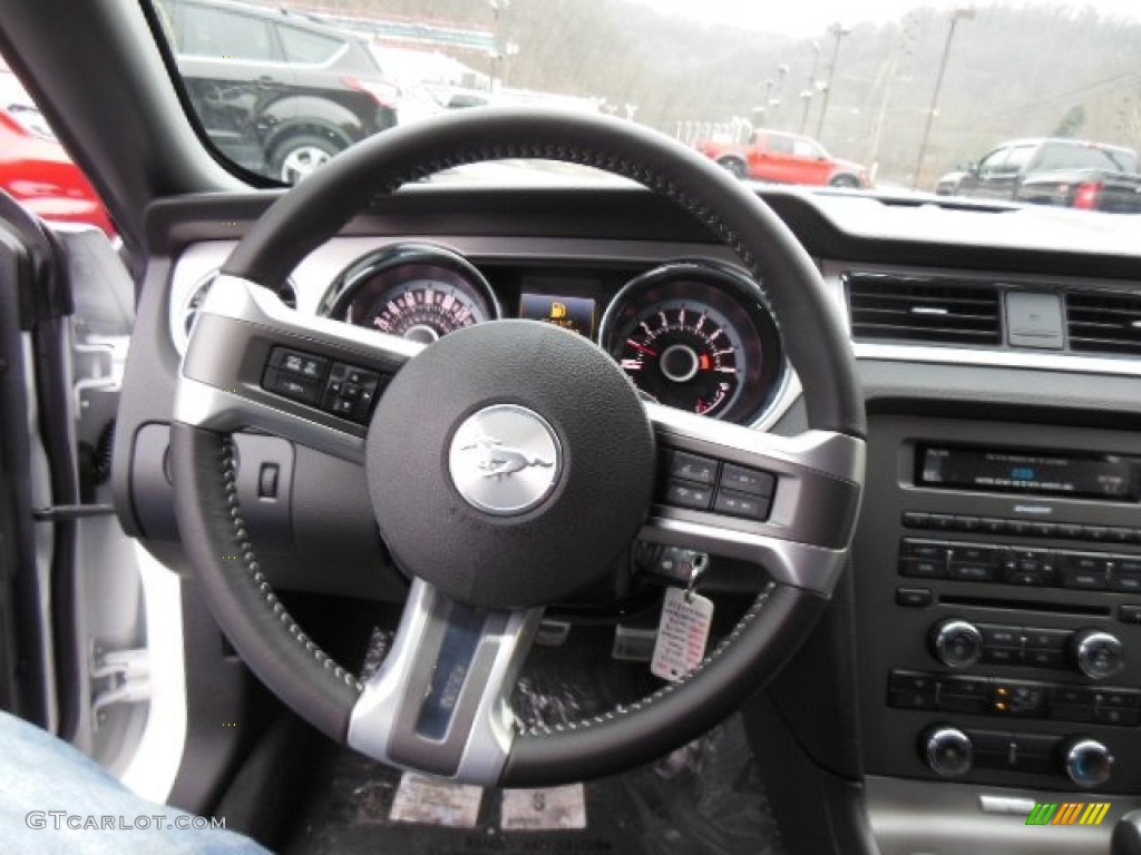 2013 Ford Mustang V6 Mustang Club of America Edition Coupe Steering Wheel Photos