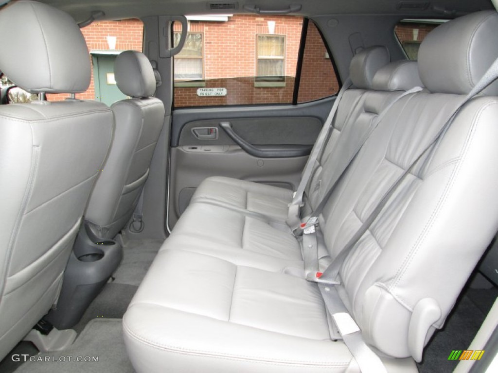 2006 Sequoia SR5 4WD - Natural White / Light Charcoal photo #17
