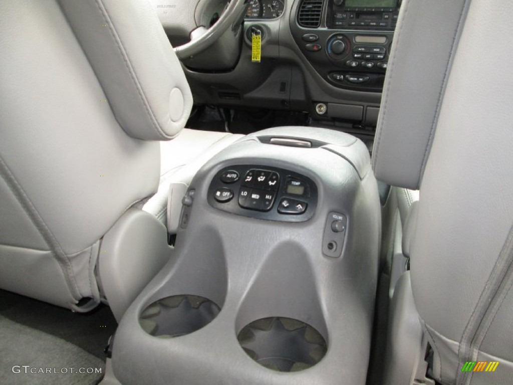 2006 Sequoia SR5 4WD - Natural White / Light Charcoal photo #28
