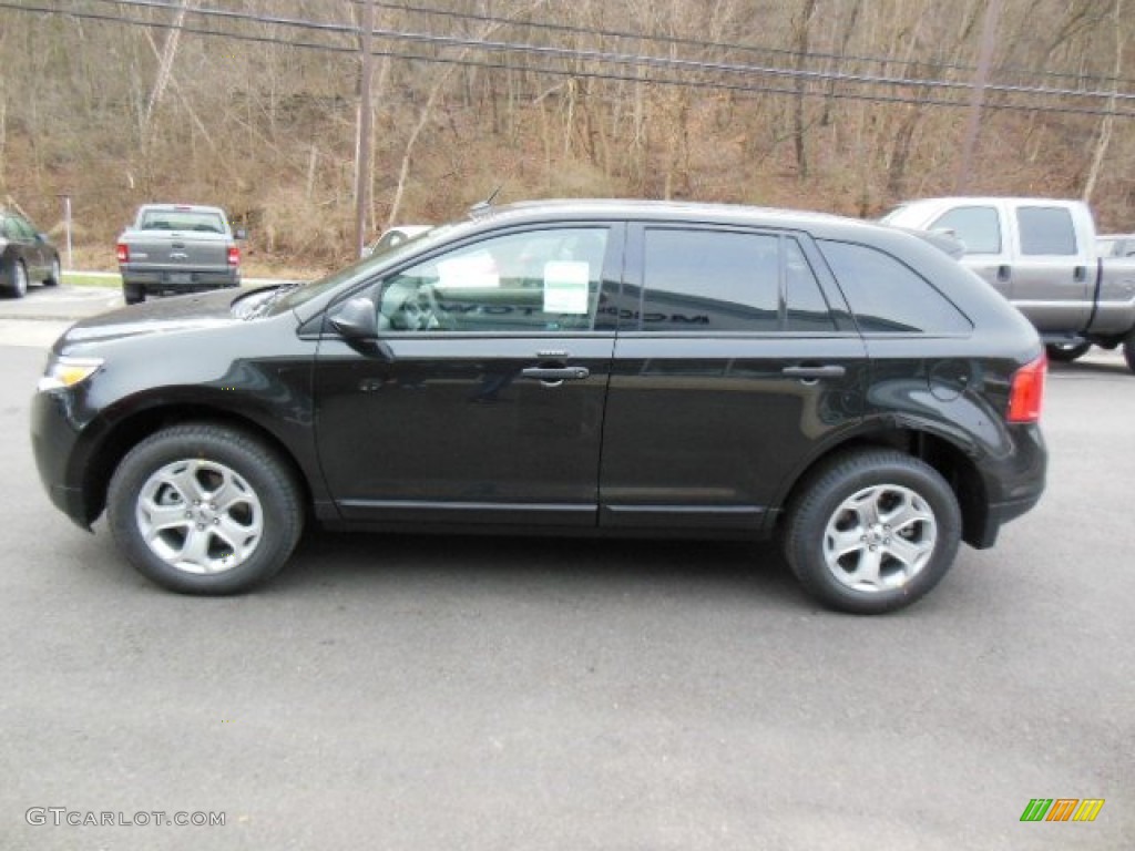 2013 Edge SE AWD - Tuxedo Black Metallic / Charcoal Black photo #5