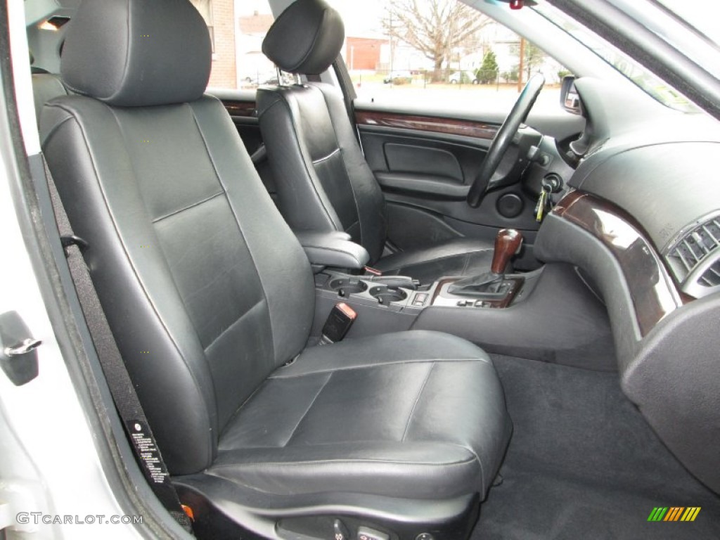 2003 BMW 3 Series 330xi Sedan Front Seat Photo #75030474