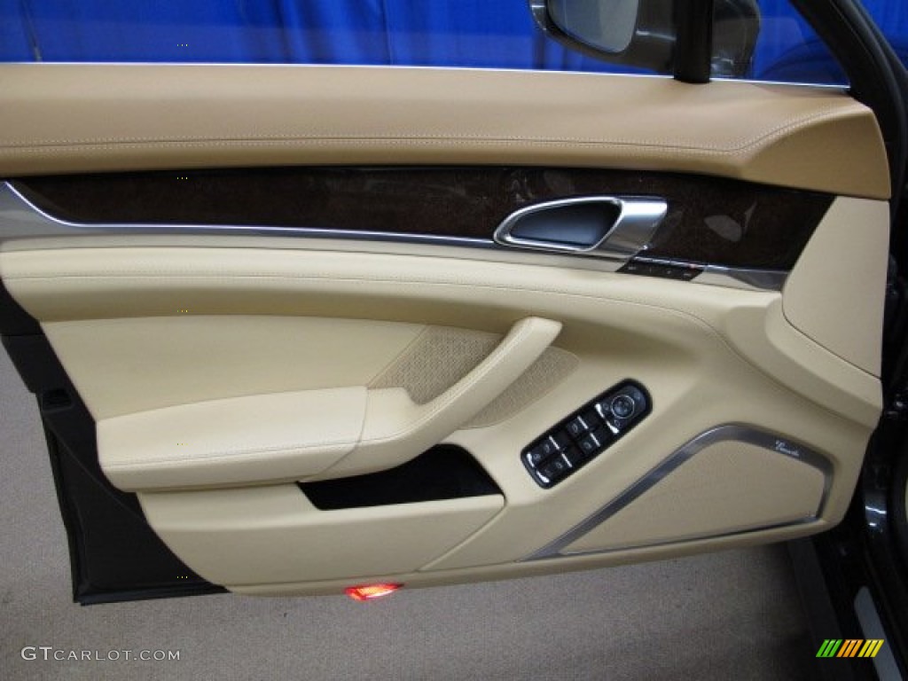 2010 Porsche Panamera Turbo Cognac/Cedar Natural Leather Door Panel Photo #75031304
