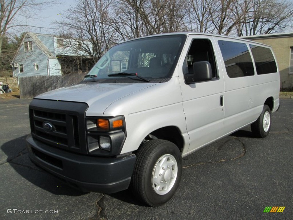 2009 E Series Van E350 Super Duty XLT Passenger - Brilliant Silver Metallic / Medium Flint photo #2