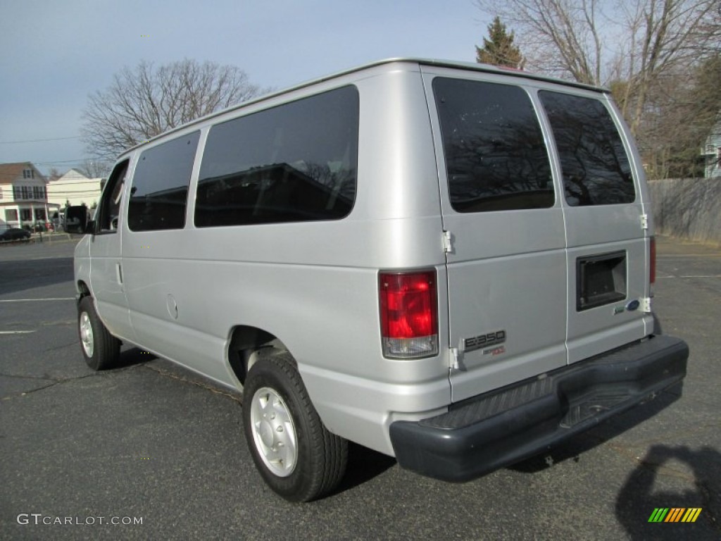 2009 E Series Van E350 Super Duty XLT Passenger - Brilliant Silver Metallic / Medium Flint photo #5