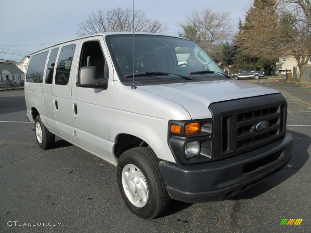 2009 E Series Van E350 Super Duty XLT Passenger - Brilliant Silver Metallic / Medium Flint photo #11