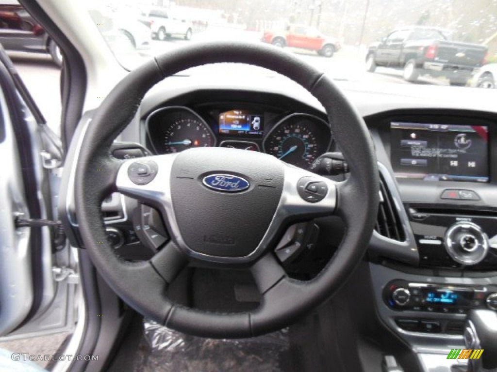 2013 Ford Focus Titanium Hatchback Charcoal Black Steering Wheel Photo #75032200