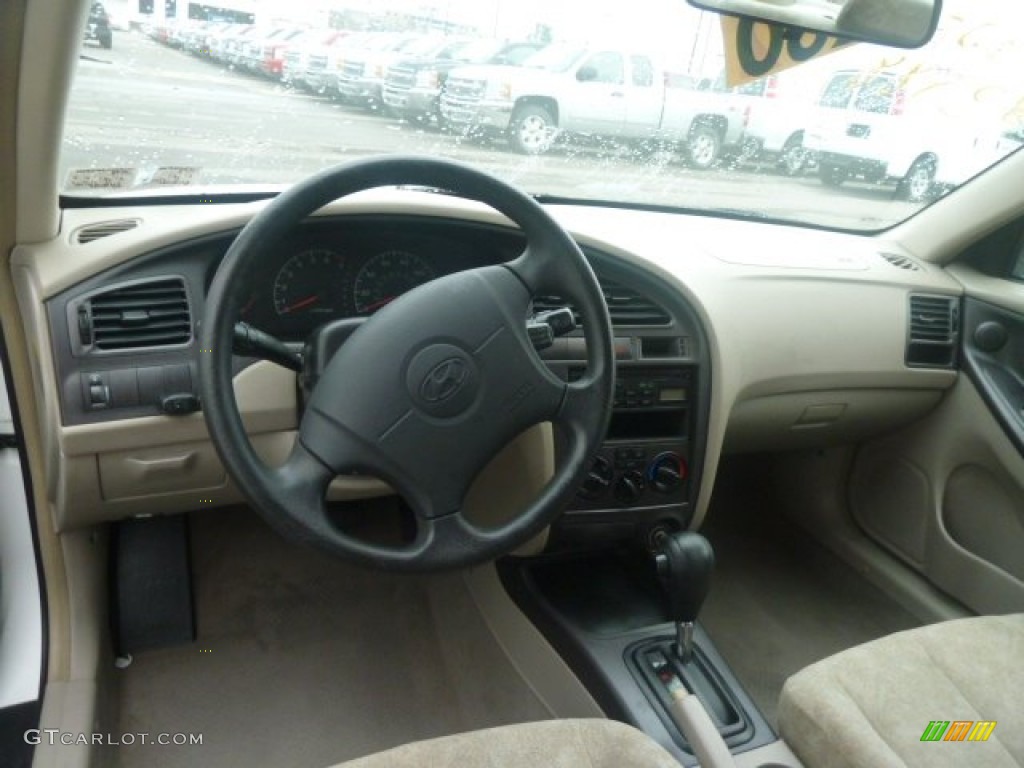 2002 Elantra GLS Sedan - Nordic White / Beige photo #10
