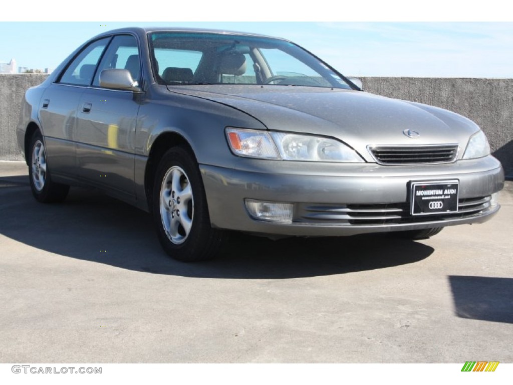 1997 ES 300 - Antique Sage Pearl / Gray photo #1