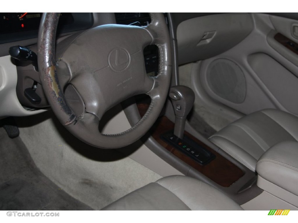 1997 ES 300 - Antique Sage Pearl / Gray photo #8