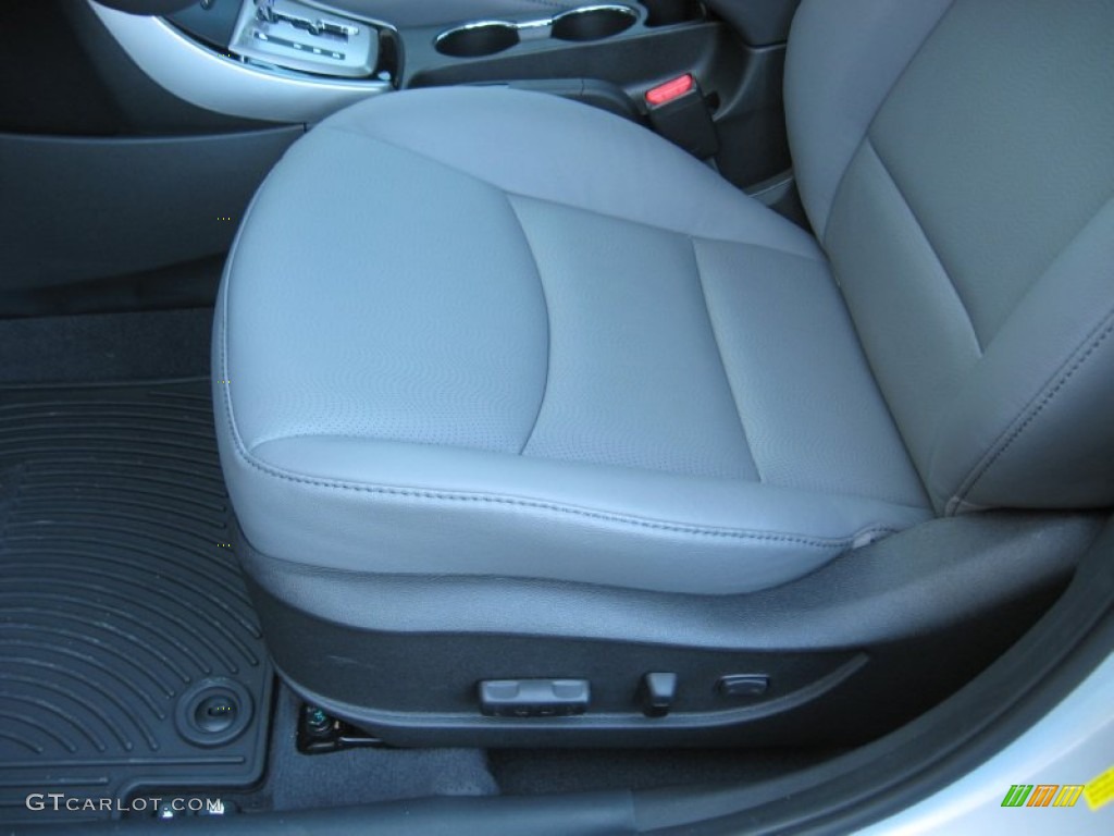 2013 Elantra Limited - Silver / Gray photo #15