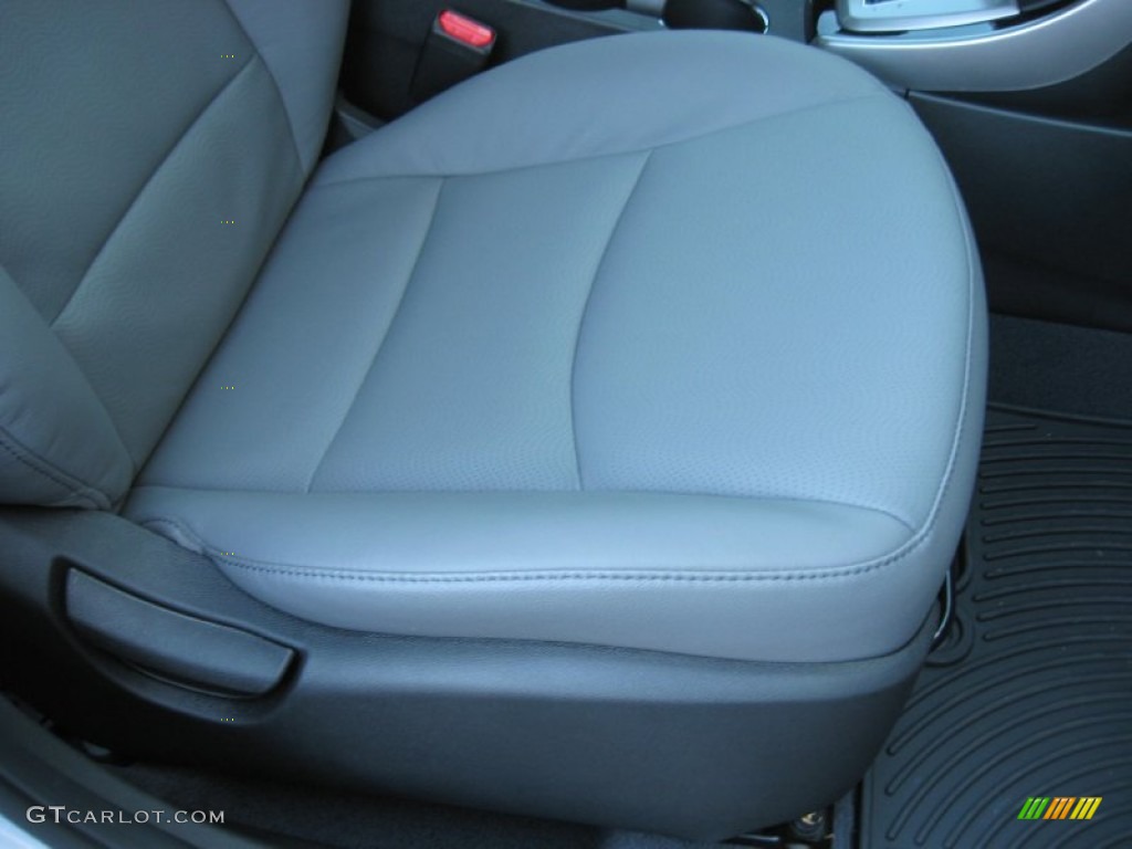 2013 Elantra Limited - Silver / Gray photo #21