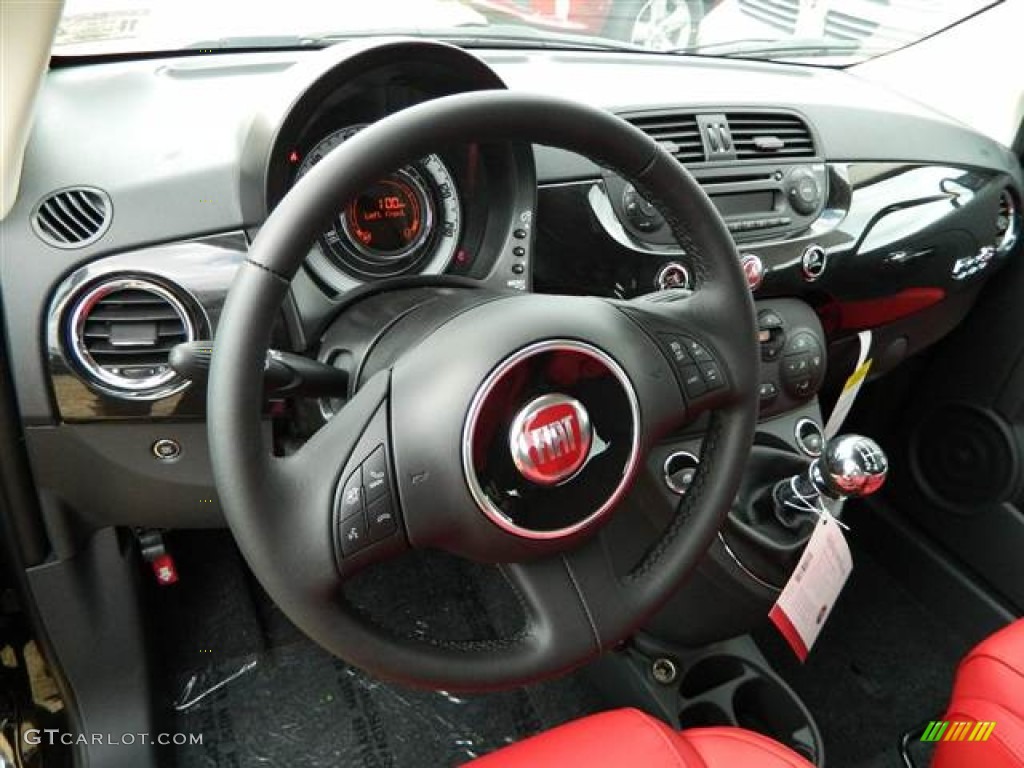 2013 Fiat 500 c cabrio Lounge Rosso/Nero (Red/Black) Steering Wheel Photo #75039908
