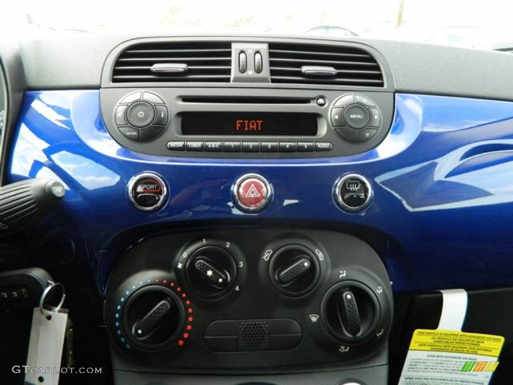 2013 Fiat 500 Pop Controls Photo #75043653