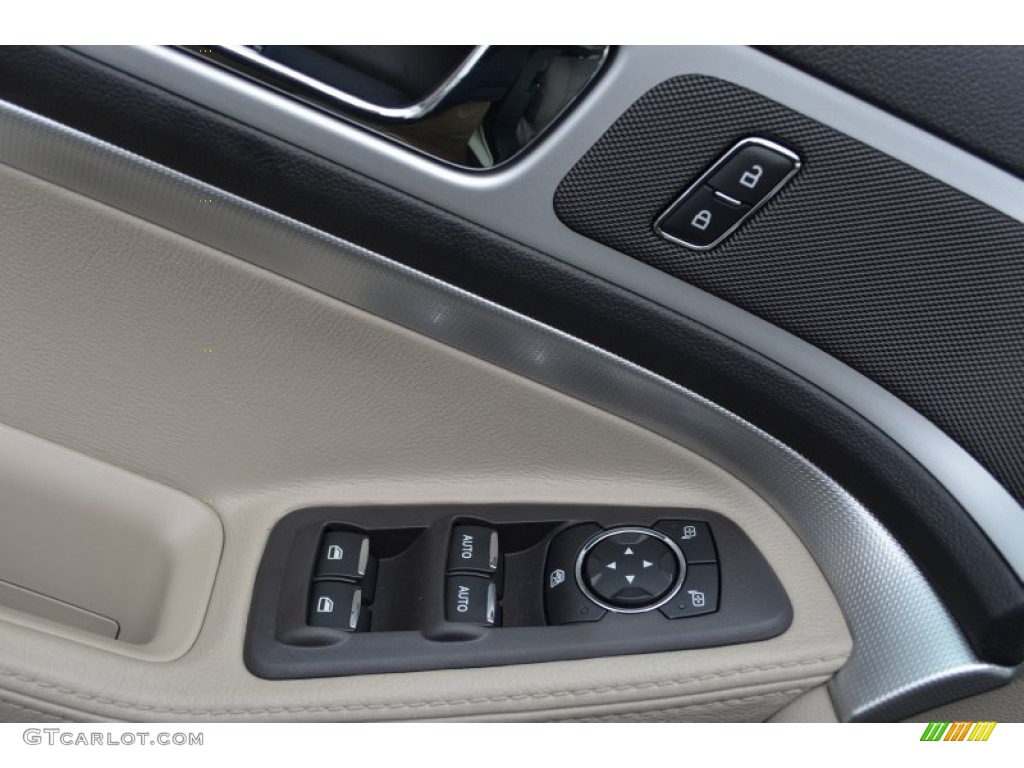 2013 Ford Explorer XLT Controls Photo #75047342