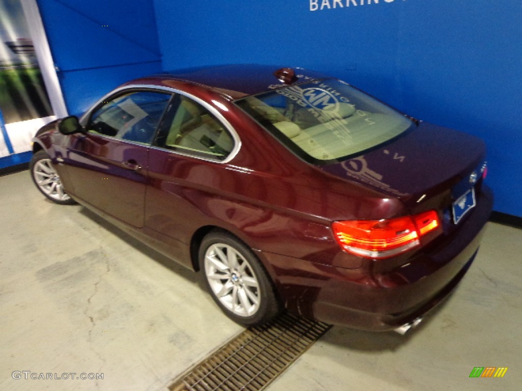 2010 3 Series 328i xDrive Coupe - Barbera Red Metallic / Cream Beige photo #32