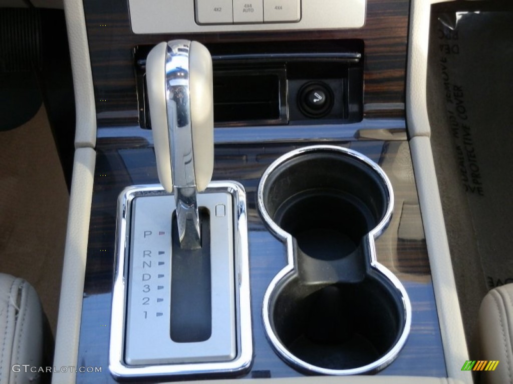 2008 Navigator L Luxury 4x4 - Black / Stone photo #15