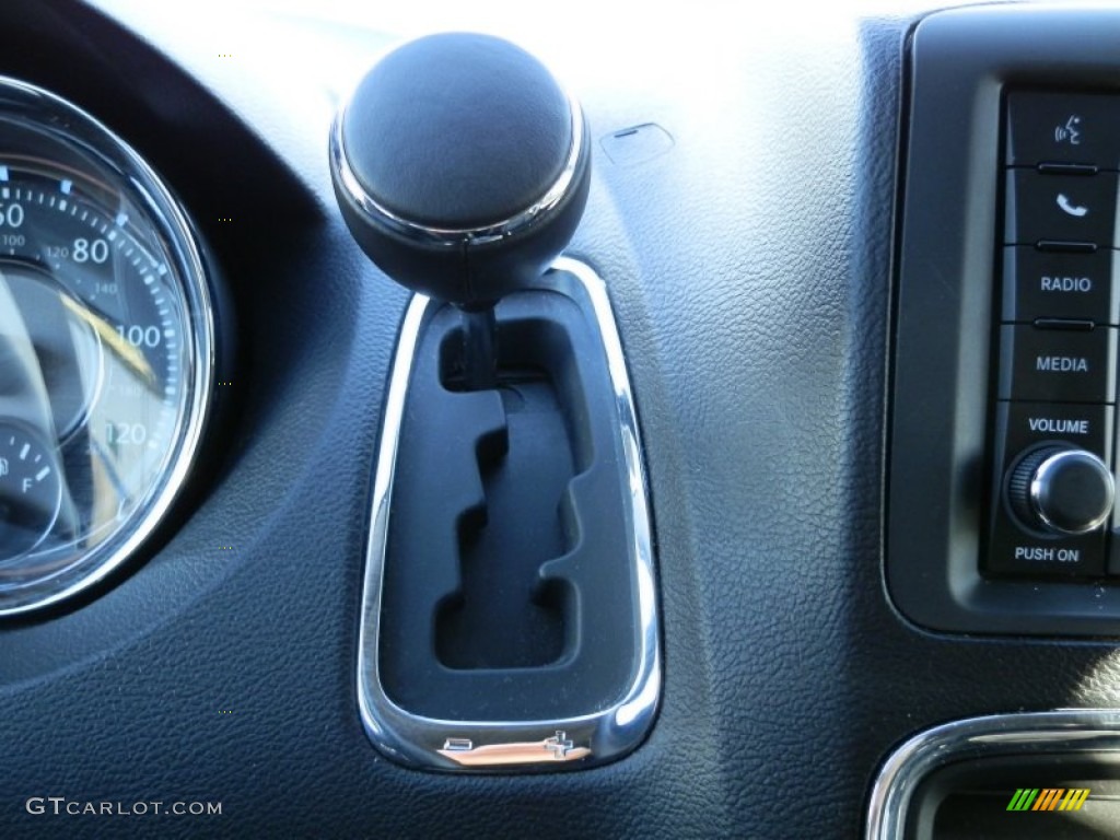2012 Chrysler Town & Country Touring Transmission Photos