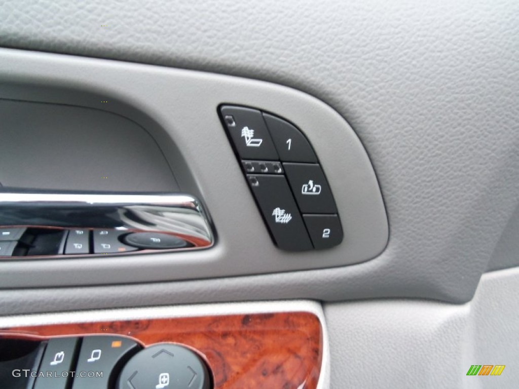 2013 Chevrolet Suburban 2500 LT 4x4 Controls Photo #75057760