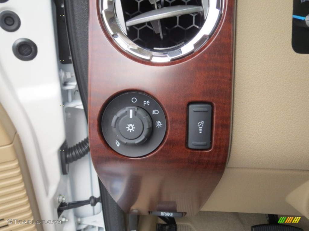 2013 Ford F250 Super Duty King Ranch Crew Cab 4x4 Controls Photo #75057769