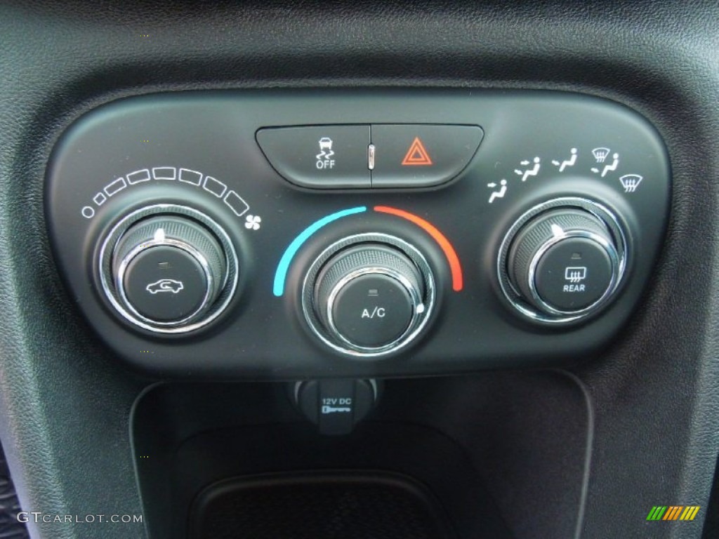 2013 Dodge Dart SE Controls Photo #75060773