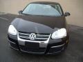 Black - Jetta SE Sedan Photo No. 9