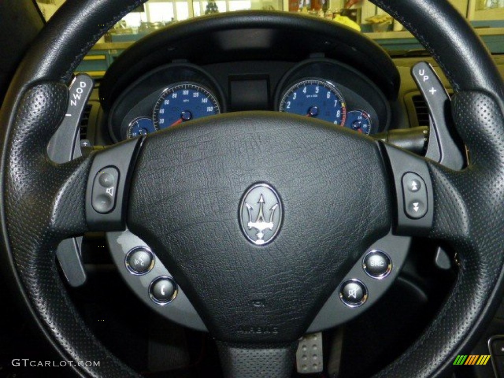 2009 Maserati GranTurismo S Controls Photo #75064948