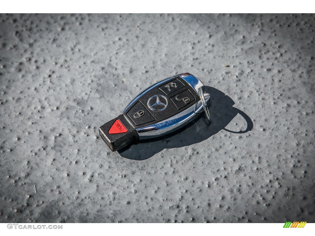 2010 E 550 Sedan - Arctic White / Black photo #11